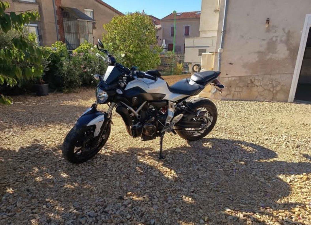 Yamaha MT07 bridé A2